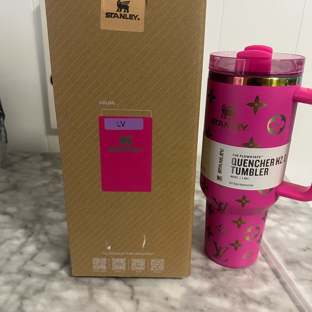 Stanley Hot Pink Travel Quencher Tumbler with Metallic Accents - Picture 8 of 11